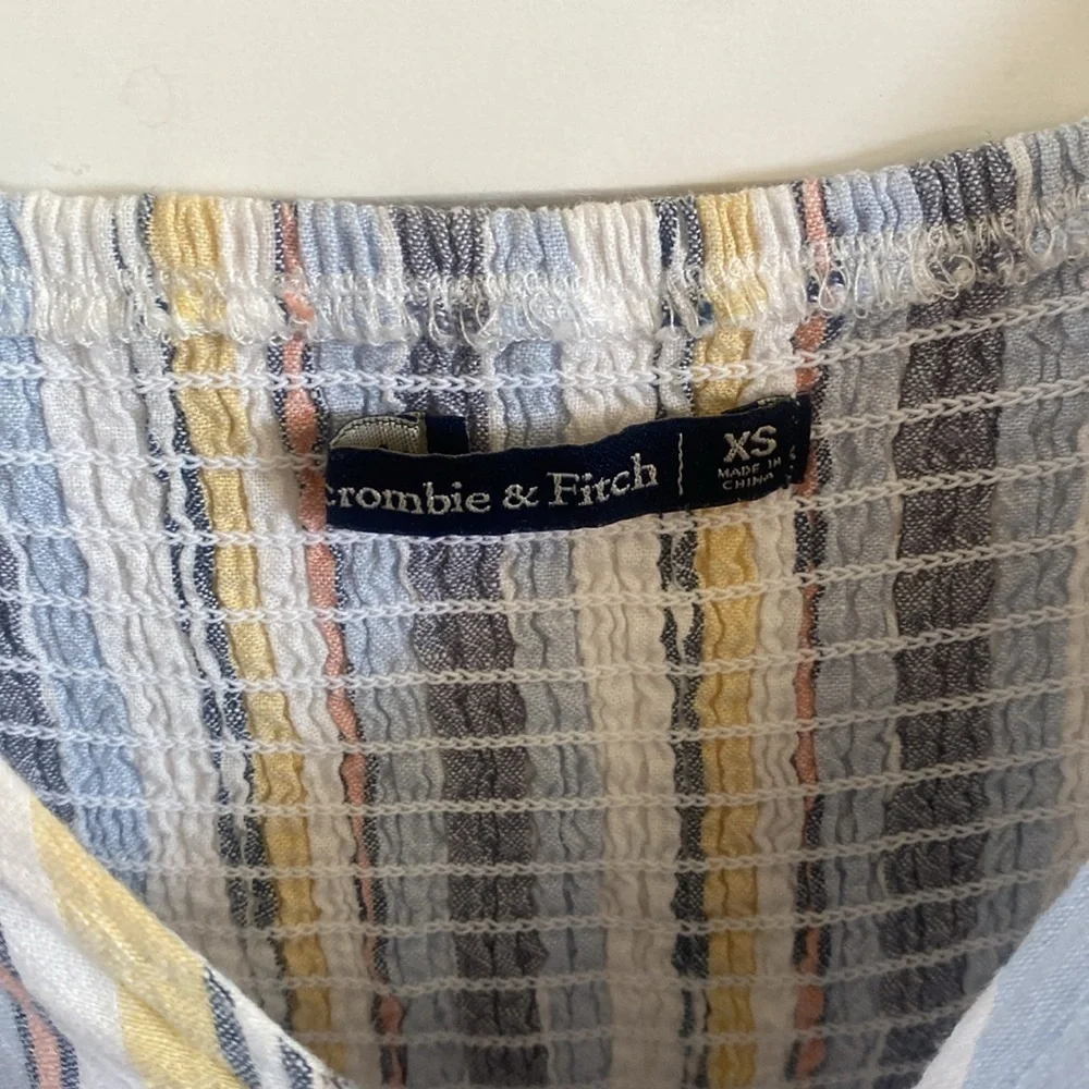 Abercrombie & Fitch Striped Puff Sleeve Button Down Size XS